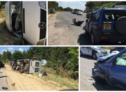 Grav accident la iesirea din Chisinau. Un microbuz de ruta, un Mercedes si un Land Rover s-au ciocnit violent: Cinci persoane, transportate de urgenta la spital - GALERIE FOTO