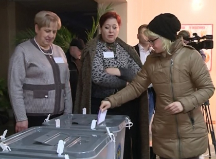 Dupa 16 ani, azi alegem presedintele tarii Dupa 16 ani, azi alegem presedintele tarii