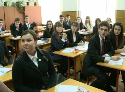 Gata cu chiulitul de la scoala! Cum vrea ministerul sa-i responsabilizeze pe elevi si ce risca cei nedisciplinati Gata cu chiulitul de la scoala! Cum vrea ministerul sa-i responsabilizeze pe elevi si ce risca cei nedisciplinati