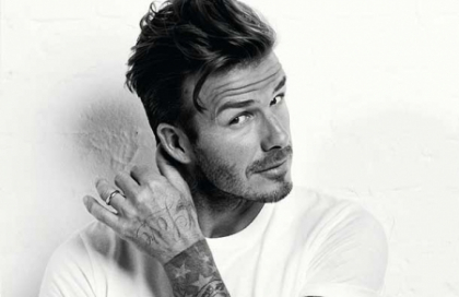 Femeile vor fi innebunite! David Beckham se dezgoleste pentru un nou pictorial incendiar Femeile vor fi innebunite! David Beckham se dezgoleste pentru un nou pictorial incendiar