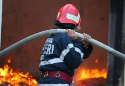 Incendiu la un liceu din Chisinau! A ars mobilierul si tavanul. Ce a declansat focul Incendiu la un liceu din Chisinau! A ars mobilierul si tavanul. Ce a declansat focul