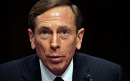 Triunghiul amoros pe care David Petraeus il ascundea in spatele biroului de director general CIA