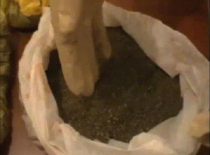 Retinut in scara blocului! Ce intentiona sa faca un barbat din Chisinau cu trei kilograme de droguri