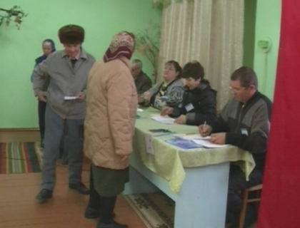 Rezultatele alegerilor locale. Comunistii au suferit un fiasco. Reactia lui Vladimir Voronin
Rezultatele alegerilor locale. Comunistii au suferit un fiasco. Reactia lui Vladimir Voronin