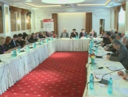Voronin: AIE nu se va opri la interzicerea secerei si ciocanului, ci vor interzice si Partidul Comunistilor