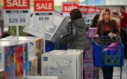 Black Friday,o afacere de 180 miliarde de dolari in ultimii 4 ani. Cum au explodat vanzarile. GRAFIC Black Friday,o afacere de 180 miliarde de dolari in ultimii 4 ani. Cum au explodat vanzarile. GRAFIC