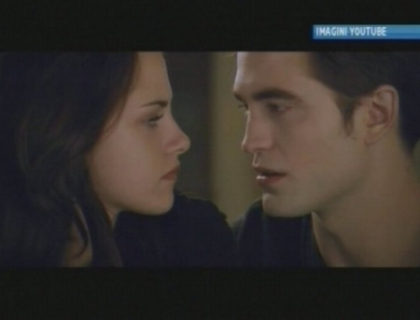Sfarsitul erei Twilight! Kristen Stewart si Robert Pattinson si-au luat adio in fata a mii de fani