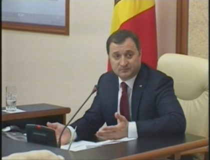 Filat ordona: Ministrul Tineretului si Sportului sa vina urgent la sedinta Guvernului Filat ordona: Ministrul Tineretului si Sportului sa vina urgent la sedinta Guvernului