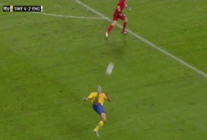 Asta e GOLUL MILENIULUI! Uite ce bijuterie de foarfeca a reusit Zlatan Ibrahimovic Asta e GOLUL MILENIULUI! Uite ce bijuterie de foarfeca a reusit Zlatan Ibrahimovic