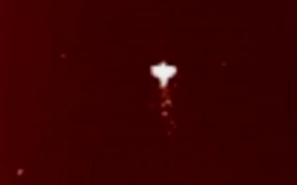 OZN in forma de inger, care se indreapta spre Soare, filmat de NASA. VIDEO