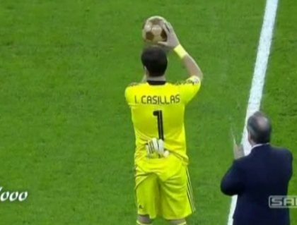 Iker Casillas, favorit la castigarea titlului de cel mai bun portar al anului! Cine mai sunt nominalizati Iker Casillas, favorit la castigarea titlului de cel mai bun portar al anului! Cine mai sunt nominalizati