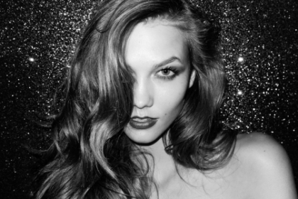 Modelul cu doua axile. O noua gafa bizara de photoshop, comisa de revista Vogue