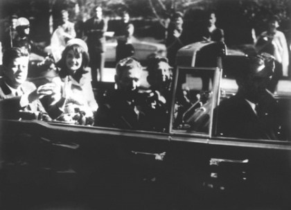 SUA comemoreaza 49 de ani de la asasinarea lui J.F. Kennedy. Imagini de arhiva cu presedintele