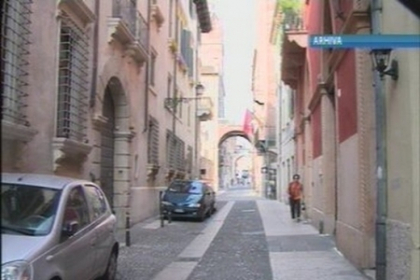 Criza loveste moldovencele din Italia! "E tot mai greu sa gasesti un loc de munca". Cum se traieste acum Criza loveste moldovencele din Italia! "E tot mai greu sa gasesti un loc de munca". Cum se traieste acum