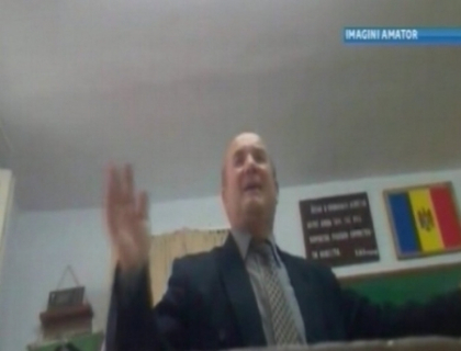 "S-a umplut cupa rabdarii si n-am putut sa-mi pastrez calmul". Explicatia profesorului de la Balti "S-a umplut cupa rabdarii si n-am putut sa-mi pastrez calmul". Explicatia profesorului de la Balti