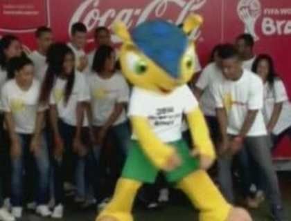 Fotbal si ecologie! Vezi cum se va numi mascota Campionatului Mondial de fotbal din 2014 Fotbal si ecologie! Vezi cum se va numi mascota Campionatului Mondial de fotbal din 2014