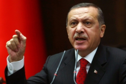 Serialul "Suleyman Magnificul" starneste furia premierului turc. "Ii blestem pe realizatori!"