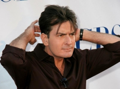 "Este un serial blestemat"! Cum a raspuns Charlie Sheen declaratiilor lui Jake