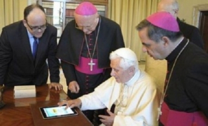 Papa isi face cont pe Twitter. Ce vrea sa posteze Suveranul Pontif pe reteaua de socializare