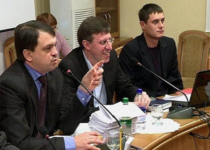 Comunistii, nemultumiti de drumuri! "Seful Directiei Transport sa fie demis". Replica lui Chirtoaca