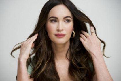 Megan Fox, si mai frumoasa dupa nastere! Vezi cum arata proaspata mamica Megan Fox, si mai frumoasa dupa nastere! Vezi cum arata proaspata mamica