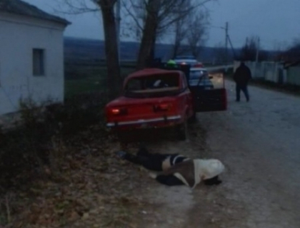 Duminica mortii. Cinci oameni si-au pierdut viata in accidente rutiere, alti 21 - raniti Duminica mortii. Cinci oameni si-au pierdut viata in accidente rutiere, alti 21 - raniti