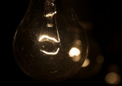Vantul stinge lumina! 73 de localitati din Moldova au ramas fara curent electric Vantul stinge lumina! 73 de localitati din Moldova au ramas fara curent electric