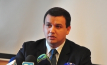 Tomac: Alegerile din 9 decembrie, o sansa ca cetatenii romani din RM sa le dea o lectie politicienilor de la Bucuresti 
