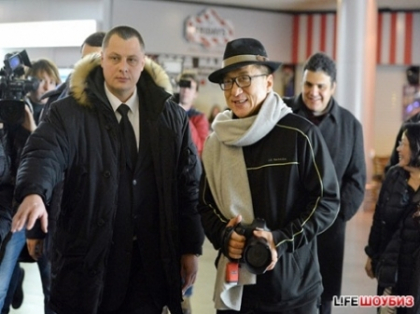 Simpaticul Jackie Chan a venit la Moscova! Vezi cum arata actorul la 58 de ani -FOTO