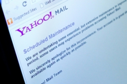 Oficial american: "FBI are acces la emailurile tuturor americanilor"