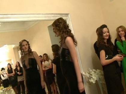 Rochii de mireasa made in Moldova. Evgheni Hudorojcov si-a deschis showroom - VIDEO