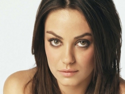 Cea mai sexy femeie in viata, Mila Kunis, fara machiaj! Iti pare frumoasa? - FOTO Cea mai sexy femeie in viata, Mila Kunis, fara machiaj! Iti pare frumoasa? - FOTO