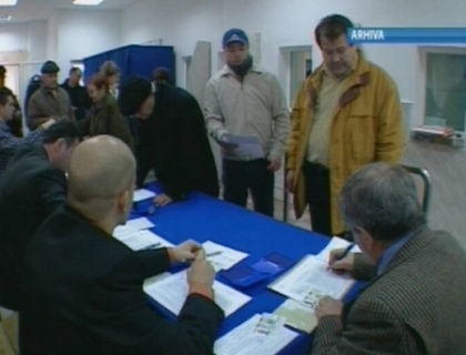 Moldovenii cu cetatenia romana, asteptati la vot! Cine sunt  candidatii pentru care pot vota