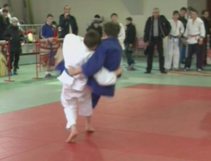 S-au luptat ca leii! Sute de copii au participat la turneul international de judo S-au luptat ca leii! Sute de copii au participat la turneul international de judo
