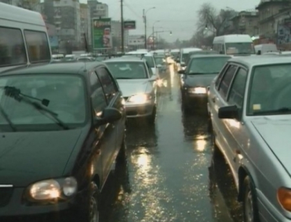 Dimineata de cosmar pentru soferi! Centrul Capitalei, PARALIZAT din cauza semafoarelor defectate