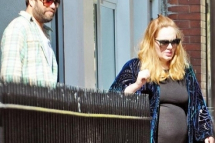 Adele inca nu si-a inregistrat copilul proaspat nascut! Ce risca pentru ca nu a respectat termenul Adele inca nu si-a inregistrat copilul proaspat nascut! Ce risca pentru ca nu a respectat termenul