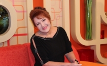 "Un artist mare nu se face peste noapte". Zinaida Julea despre cariera si tanara generatie de artisti - VIDEO
"Un artist mare nu se face peste noapte". Zinaida Julea despre cariera si tanara generatie de artisti - VIDEO