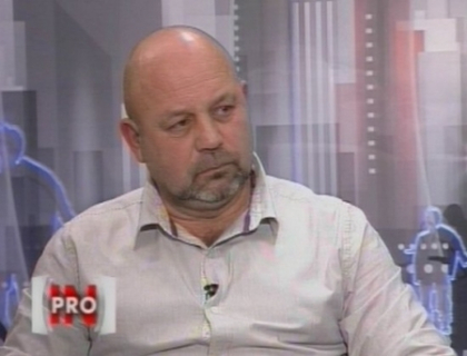 "Voronin a oprit o revolutie care sa declanseze alegeri aniticipate!". De ce a facut asta "Voronin a oprit o revolutie care sa declanseze alegeri aniticipate!". De ce a facut asta