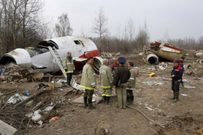 Polonia cere ajutorul UE pentru restituirea de catre Rusia a resturilor avionului prezidential prabusit la Smolensk Polonia cere ajutorul UE pentru restituirea de catre Rusia a resturilor avionului prezidential prabusit la Smolensk