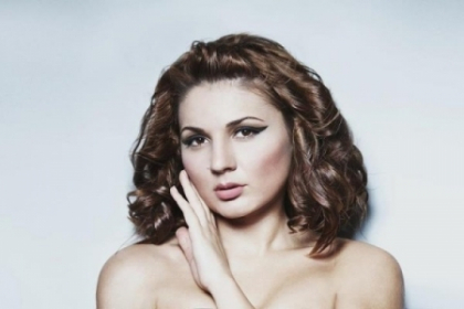 Piersik, noul favorit al lui Cristy Rouge. Cine a cucerit inima vedetei - VIDEO Piersik, noul favorit al lui Cristy Rouge. Cine a cucerit inima vedetei - VIDEO