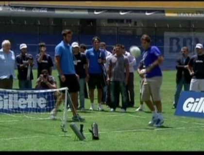 Roger Federer vs Gabriel Batistuta, intr-un meci fantastic de fotbal-tenis! Cine crezi ca a invins