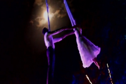 Asa dans al mirilor mai rar o sa vezi! Uite ce show au facut Lucian Chirtoaca si sotia lui la nunta - VIDEO