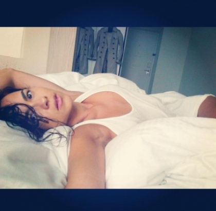 Inna isi incita din nou fanii. Ipostazele hot de la care nimeni nu si-a luat ochii - FOTO Inna isi incita din nou fanii. Ipostazele hot de la care nimeni nu si-a luat ochii - FOTO