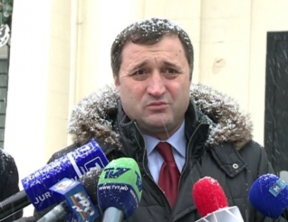 Zapada nu-l afecteaza pe Filat: Eu am circulat bine! Cu ce masina s-a deplasat premierul Zapada nu-l afecteaza pe Filat: Eu am circulat bine! Cu ce masina s-a deplasat premierul