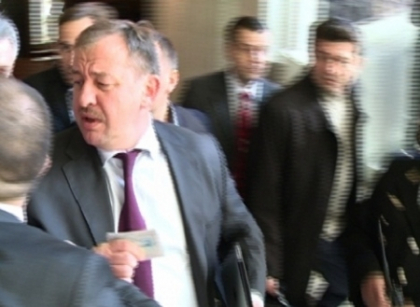 Selin, sanctionat pentru incidentul din Parlament. Ce amenda are de platit. Reactia social-democratului Selin, sanctionat pentru incidentul din Parlament. Ce amenda are de platit. Reactia social-democratului