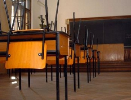 Procesul de invatamant reluat si ... nu prea. Peste doua mii de elevi au stat si azi acasa Procesul de invatamant reluat si ... nu prea. Peste doua mii de elevi au stat si azi acasa
