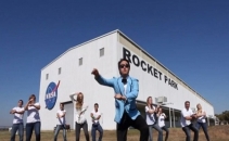 S-au plictisit de cosmos. Inginerii NASA joaca intr-o parodie "Gangnam Style" - VIDEO