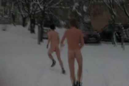 NESANATOS e putin spus! Cum se dau tari pe internet tinerii care au pus pe jar Chisinaul. VIDEO NESANATOS e putin spus! Cum se dau tari pe internet tinerii care au pus pe jar Chisinaul. VIDEO