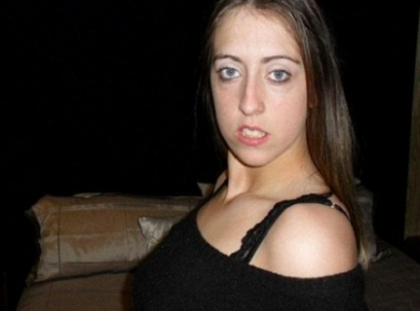 Ce "monstru" se ascunde in aceasta fotografie. FBI-ul a arestat-o cand a aflat cu ce se ocupa