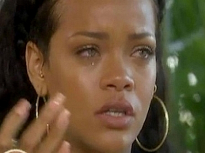 Cosmarul oricarui om a devenit realitate pentru Rihanna. Cu ce s-a trezit vedeta la 3 metri de ea Cosmarul oricarui om a devenit realitate pentru Rihanna. Cu ce s-a trezit vedeta la 3 metri de ea